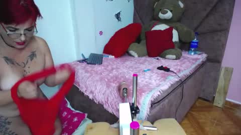 Snapshot of yeny_sex chatting on 13, 9, 2025 yeny_sex online show from 13, 9, 2025