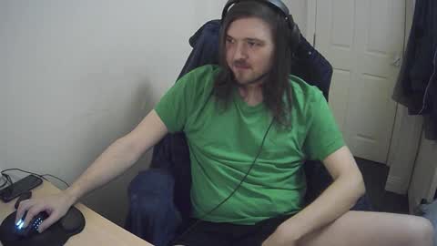 Snapshot of yeovil_alex chatting on 16, 12, 2024 Alex online show from 16, 12, 2024