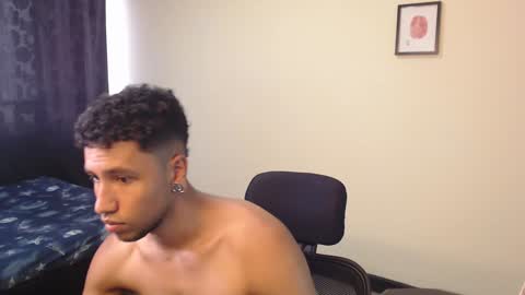 Snapshot of yerfon_s1 chatting on 9, 12, 2024 Yeff ind. model online show from 9, 12, 2024