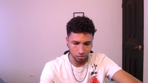 Snapshot of yerfon_s1 chatting on 17, 12, 2024 Yeff ind. model online show from 17, 12, 2024