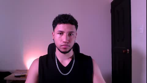 Snapshot of yerfon_s1 chatting on 28, 1, 2025 Yeff ind. model online show from 28, 1, 2025