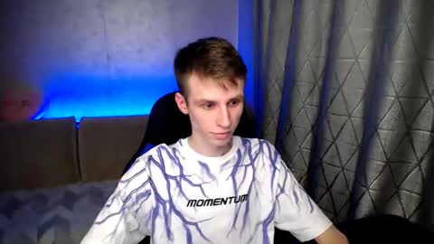 Snapshot of yes_cute_boy_ chatting on 3, 3, 2025 Eden online show from 3, 3, 2025