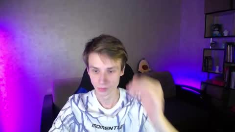 Snapshot of yes_cute_boy_ chatting on 20, 10, 2025 Eden online show from 20, 10, 2025