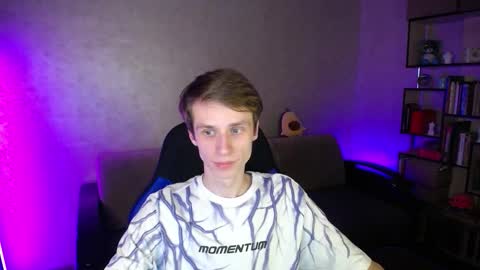 Snapshot of yes_cute_boy_ chatting on 1, 11, 2025 Eden online show from 1, 11, 2025