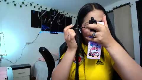 yesie_hot2 online show from 18, 6, 2026