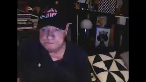 Snapshot of yessex247 chatting on 11, 10, 2025 yessex247 online show from 11, 10, 2025