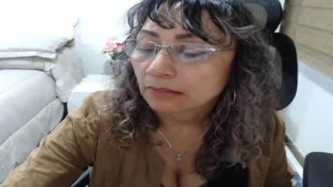 Snapshot of yessilatin chatting on 19, 7, 2026 jessy online show from 19, 7, 2026