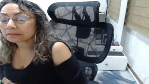 Snapshot of yessilatin chatting on 27, 7, 2026 jessy online show from 27, 7, 2026