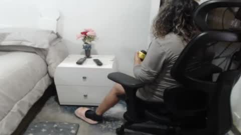 Snapshot of yessilatin chatting on 3, 8, 2026 jessy online show from 3, 8, 2026