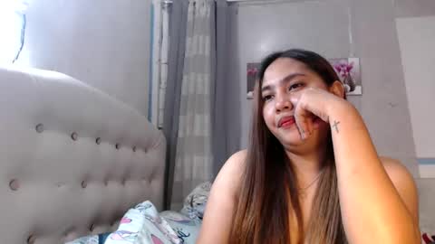 yhang_slut online show from 2, 12, 2024