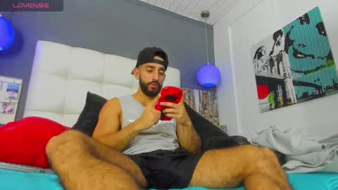 Yiyo online show from 10, 2, 2026