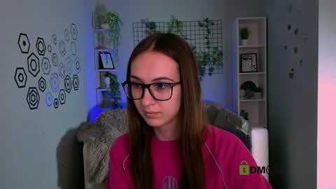 Ylia online show from 30, 4, 2026
