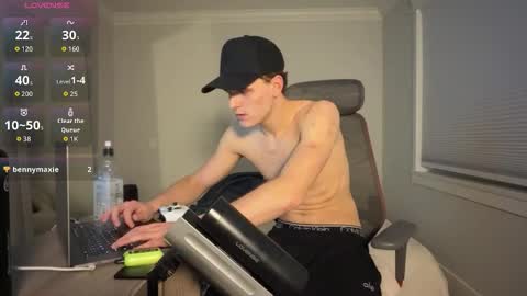 Snapshot of yngdesire1 chatting on 5, 2, 2026 yngdesire1 online show from 5, 2, 2026