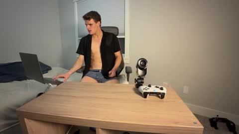 Snapshot of yngdesire1 chatting on 9, 2, 2026 yngdesire1 online show from 9, 2, 2026