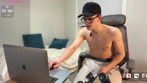 Snapshot of yngdesire1 chatting on 22, 2, 2026 yngdesire1 online show from 22, 2, 2026