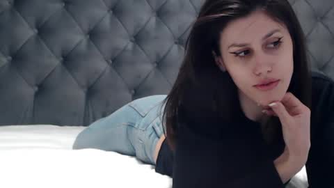 ynnasquirt online show from 20, 2, 2025