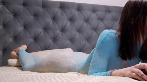 ynnasquirt online show from 15, 2, 2026