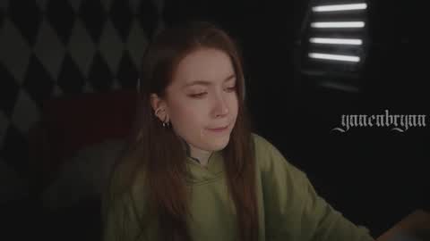 Snapshot of ynnenbrynn chatting on 14, 3, 2026 ynnenbrynn online show from 14, 3, 2026