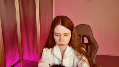 yoka_paradoxxx online show from 29, 4, 2026
