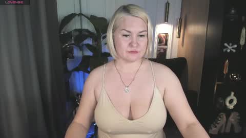 Snapshot of yolanda_kiss chatting on 29, 6, 2026 Yolanda online show from 29, 6, 2026