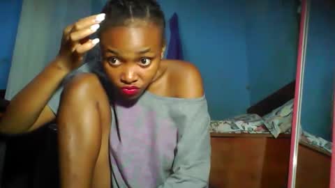 yolandrina90 online show from 16, 10, 2025