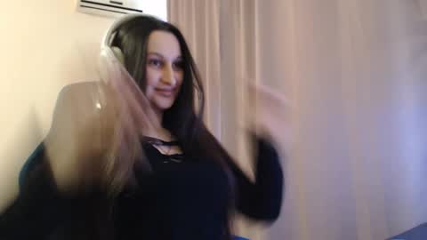 Sophie online show from 13, 5, 2026