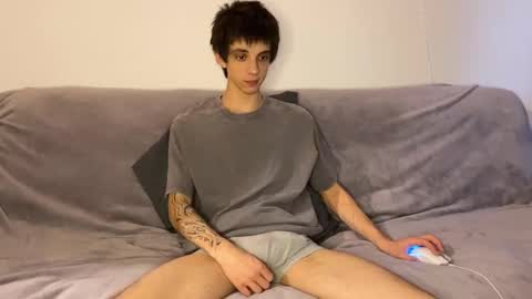 Yoo Dee Ohh online show from 1, 12, 2025