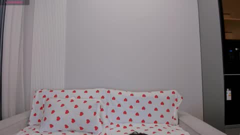 yoon_shin online show from 15, 11, 2025