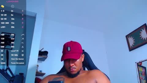 Snapshot of yosoy_enzo2020 chatting on 1, 11, 2025 Enzo online show from 1, 11, 2025