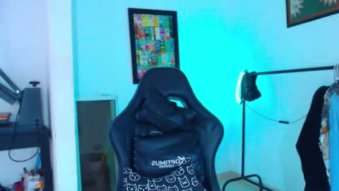 Snapshot of yosoy_enzo2020 chatting on 1, 3, 2026 Enzo online show from 1, 3, 2026