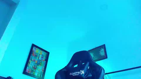 Snapshot of yosoy_enzo2020 chatting on 13, 3, 2026 Enzo online show from 13, 3, 2026