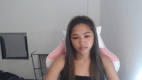 Snapshot of yosufloversweet chatting on 24, 2, 2025 fin online show from 24, 2, 2025