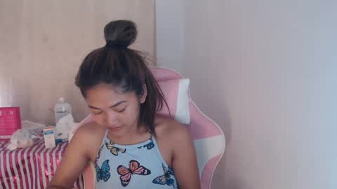 Snapshot of yosufloversweet chatting on 12, 3, 2025 fin online show from 12, 3, 2025