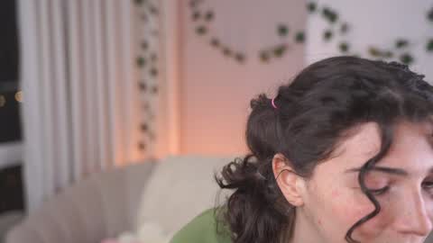 Snapshot of you_fell_in_love chatting on 6, 12, 2024 Elizabeth brunette -- Darline blonde  online show from 6, 12, 2024