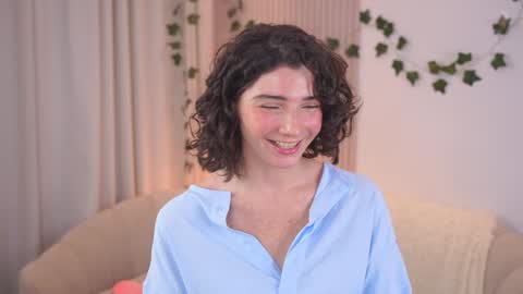 Snapshot of you_fell_in_love chatting on 7, 12, 2024 Elizabeth brunette -- Darline blonde  online show from 7, 12, 2024