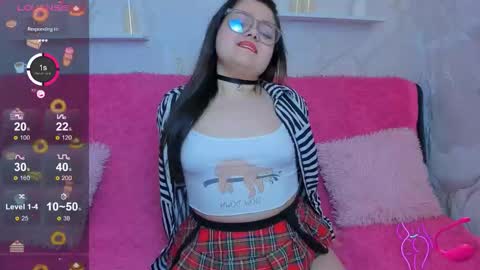 Snapshot of youbabycum25 chatting on 20, 11, 2025 Nicol online show from 20, 11, 2025