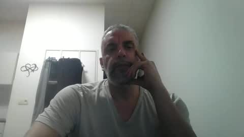 CrayZio online show from 4, 2, 2026