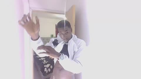 Snapshot of youn_king chatting on 30, 12, 2024 ALEX online show from 30, 12, 2024