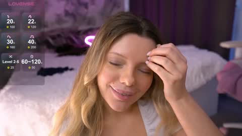 Julia Please Thumbs up me   online show from 8, 12, 2024