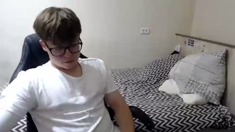 Snapshot of your_boyfriend123 chatting on 28, 7, 2026 Max online show from 28, 7, 2026