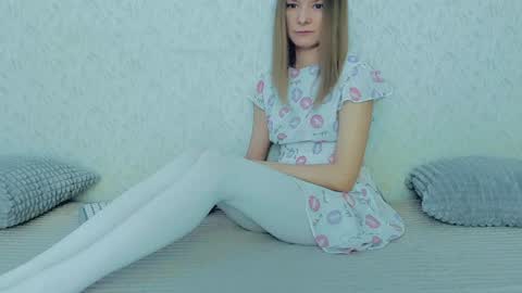 Lily online show from 6, 2, 2025