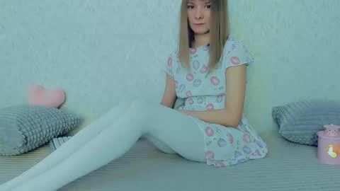 Lily online show from 16, 2, 2025
