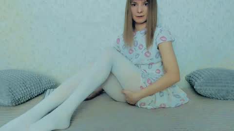 Lily online show from 19, 2, 2025