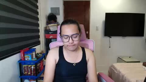 your_dreamgirlxxx69 online show from 9, 3, 2026