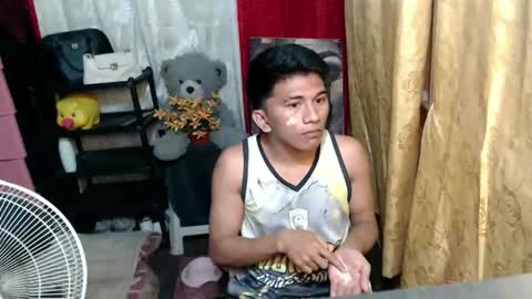 Snapshot of your_dreammanxx chatting on 4, 2, 2026 Your DreaManXX online show from 4, 2, 2026