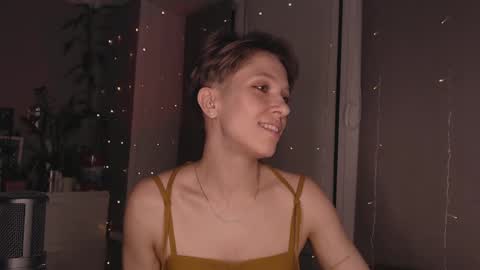 Alex and Kris long hair online show from 7, 2, 2025