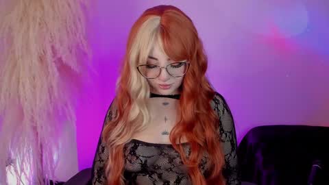 Cami independent model online show from 21, 1, 2025