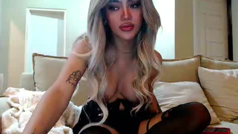 Snapshot of your_pov chatting on 27, 3, 2026 Lena online show from 27, 3, 2026