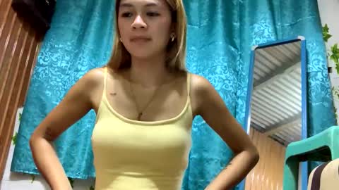 Snapshot of your_sexylady chatting on 3, 3, 2026 sexylady online show from 3, 3, 2026