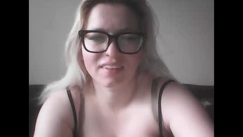 Roxy online show from 31, 5, 2026